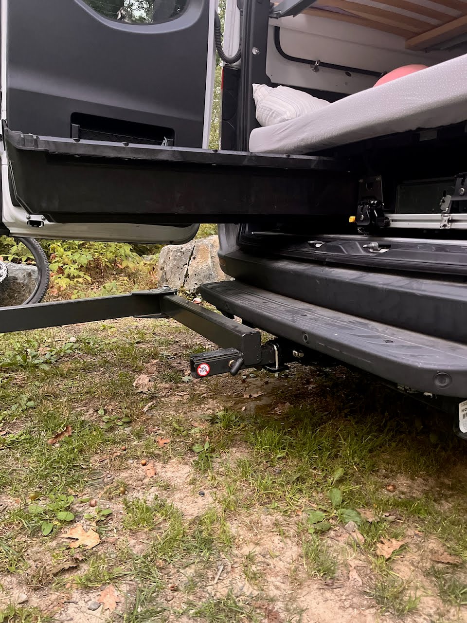 The Lolo Racks Boss Swingout System is great for Sprinter vans and Transit vans. Will clear most optional steps.