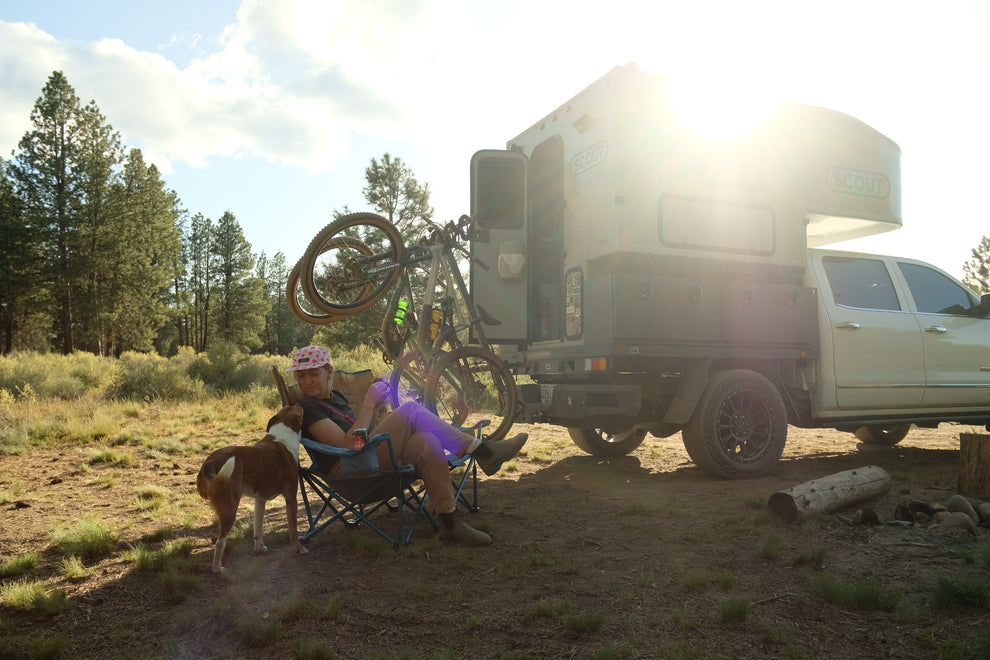 Lolo Racks 4 Bike Vertical Rack with Foot Activated Tilt