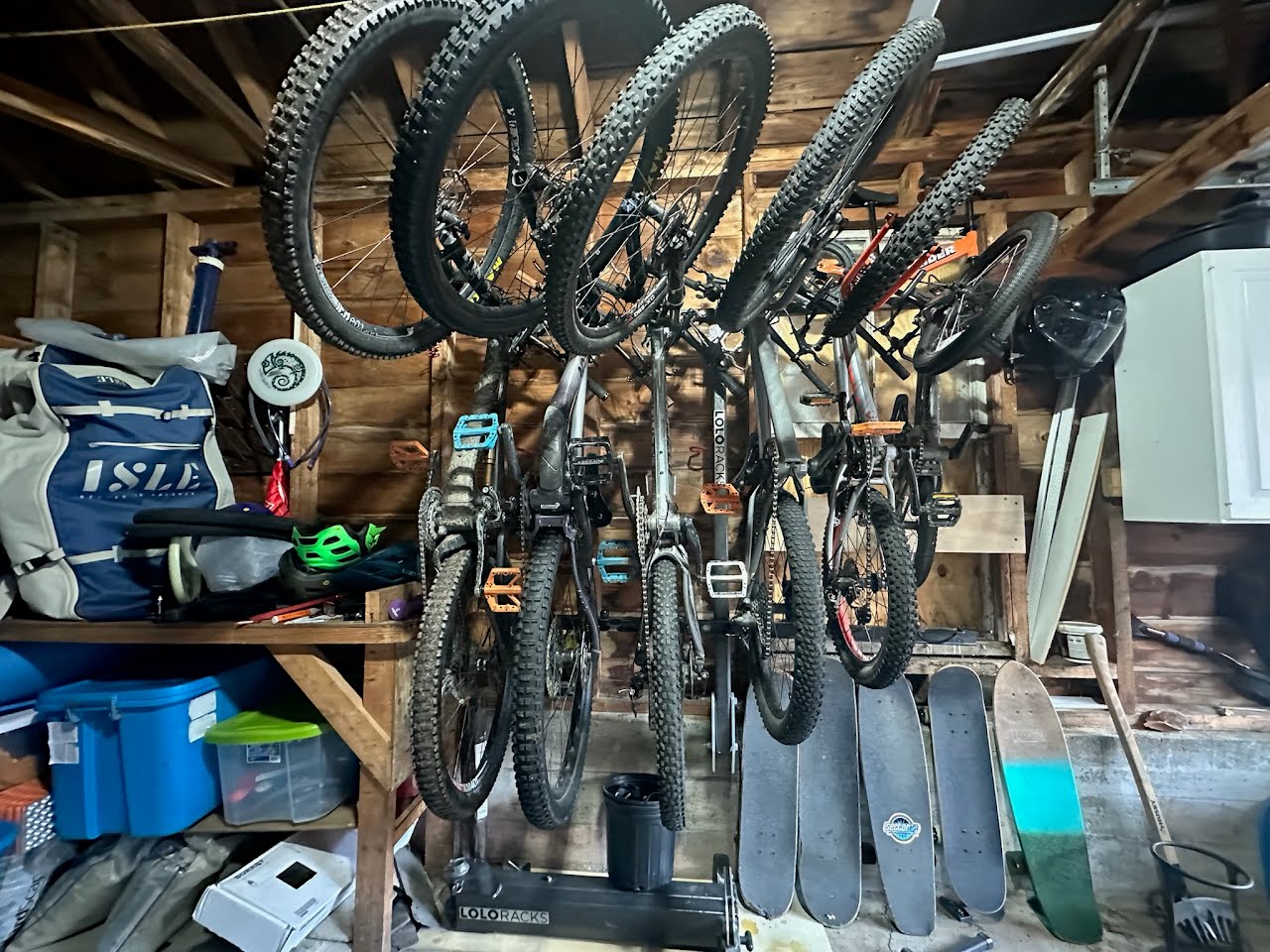 wall mounting kit with 6 bikes on a bike rack on a wall